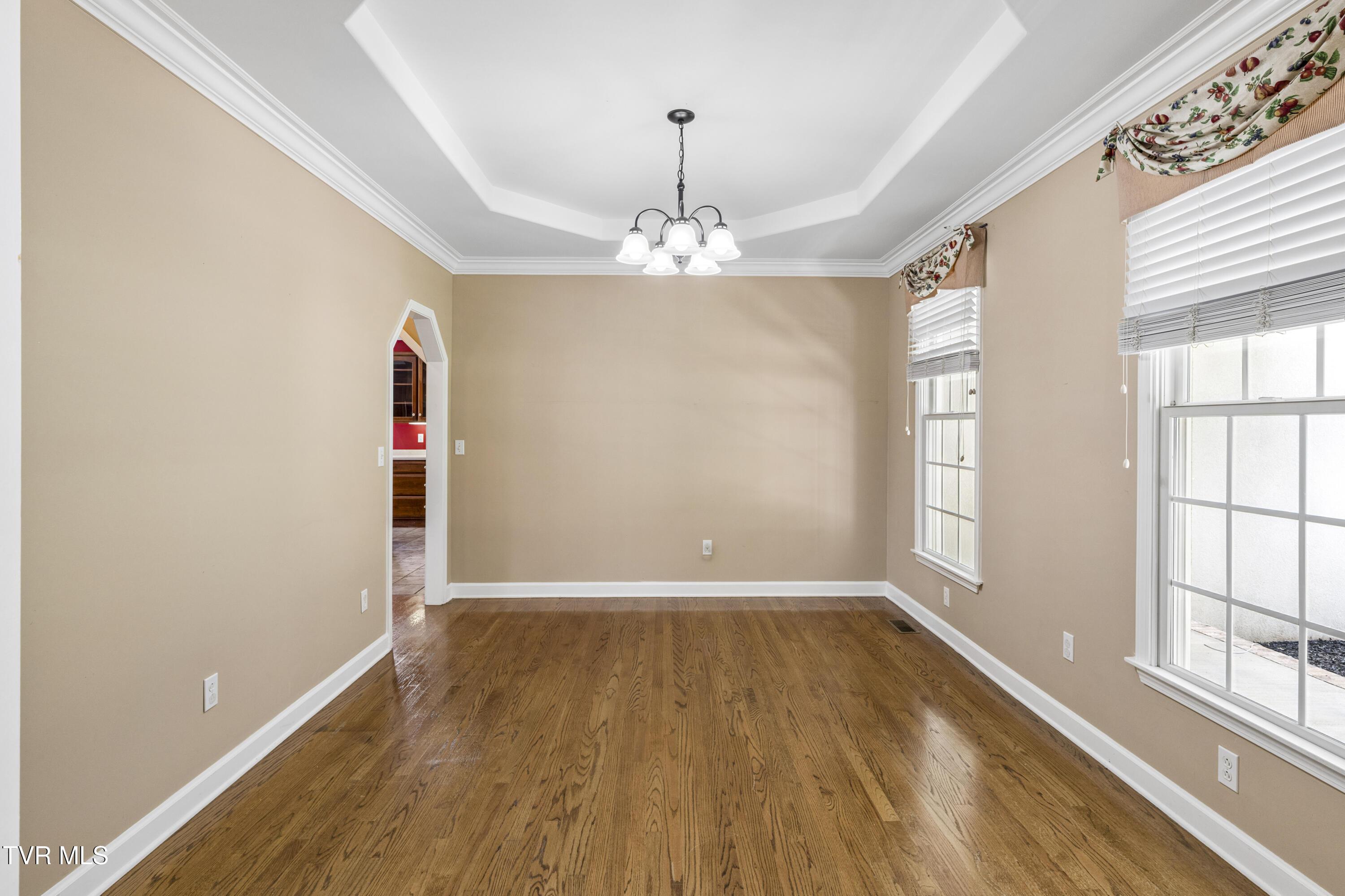 Image 4: BrownCir--3