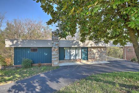 4148 Skyland Drive
