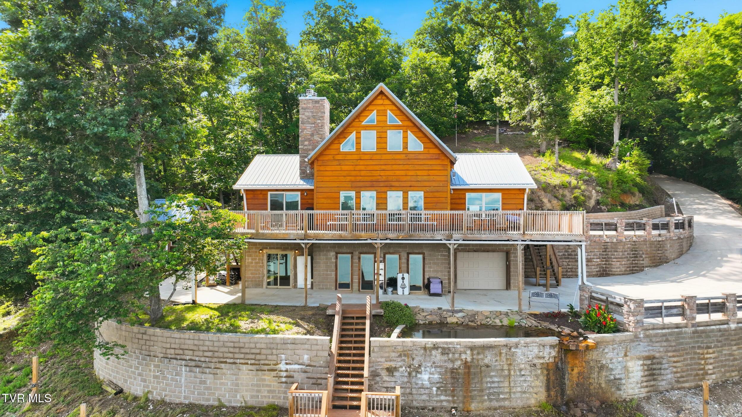 Image 2: 6_857 wilderness dr-1