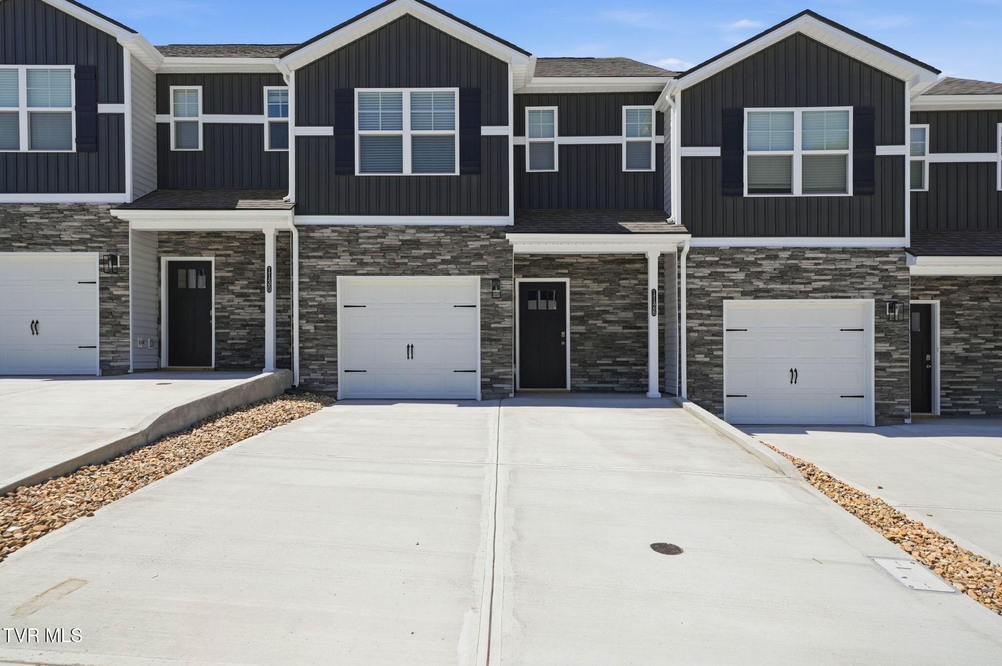 Image 1: 1-web-or-mls-1126 Wenna Wy-1