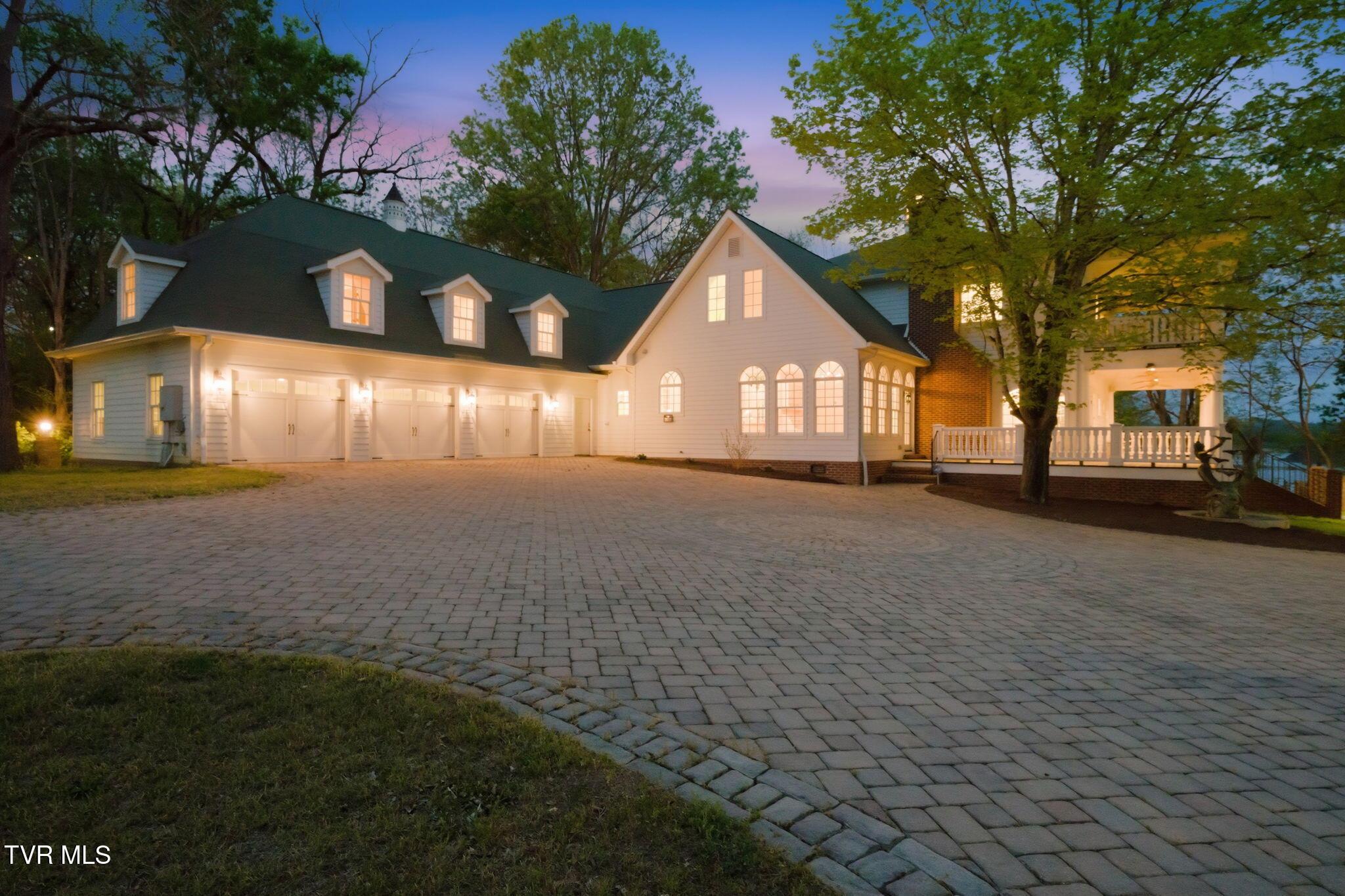 Image 2: 1-web-or-mls-007_DSC04074