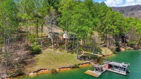 143 Lakeside Drive