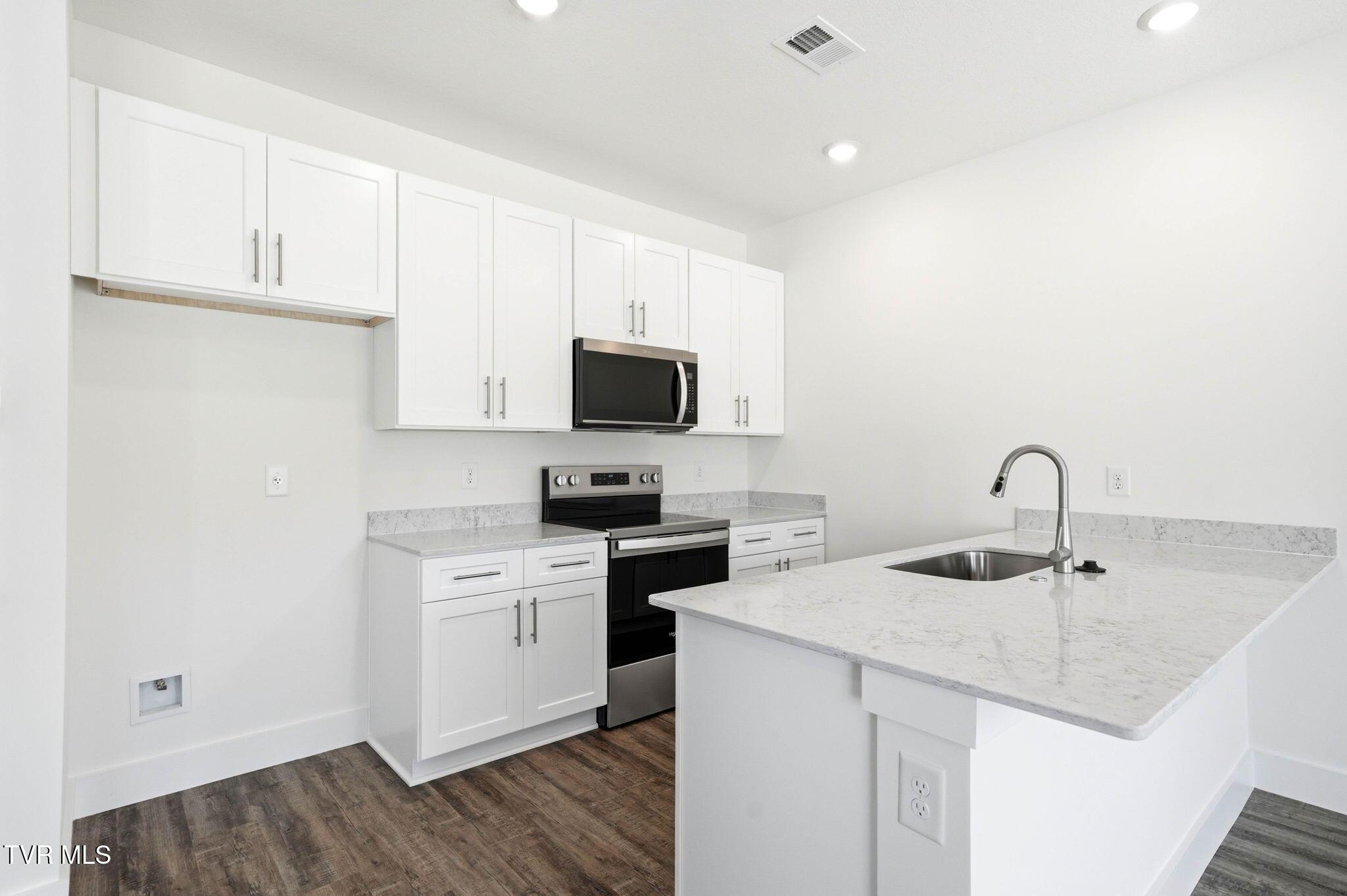 Image 3: 29-web-or-mls-1130 Wenna Way-8