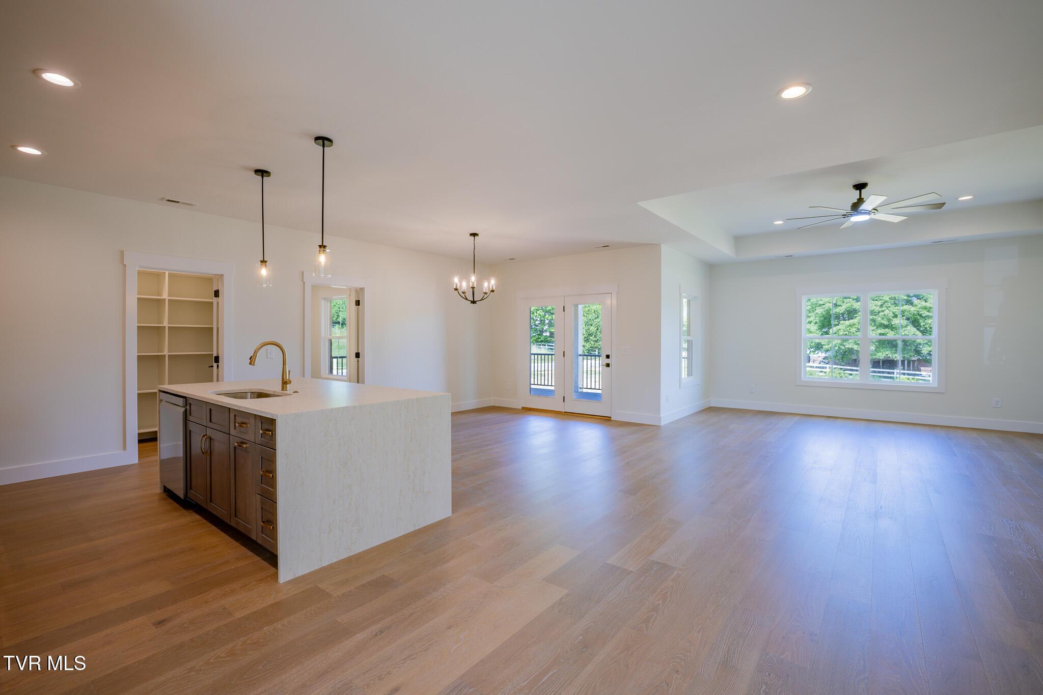 Image 3: 1R9A6429-HDR-2