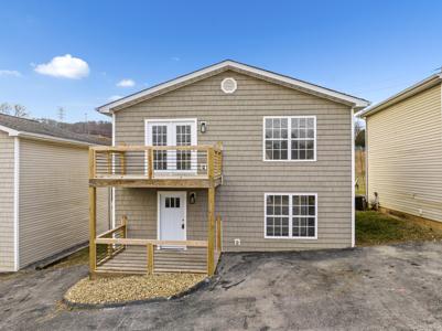 184 Roberts Ridge