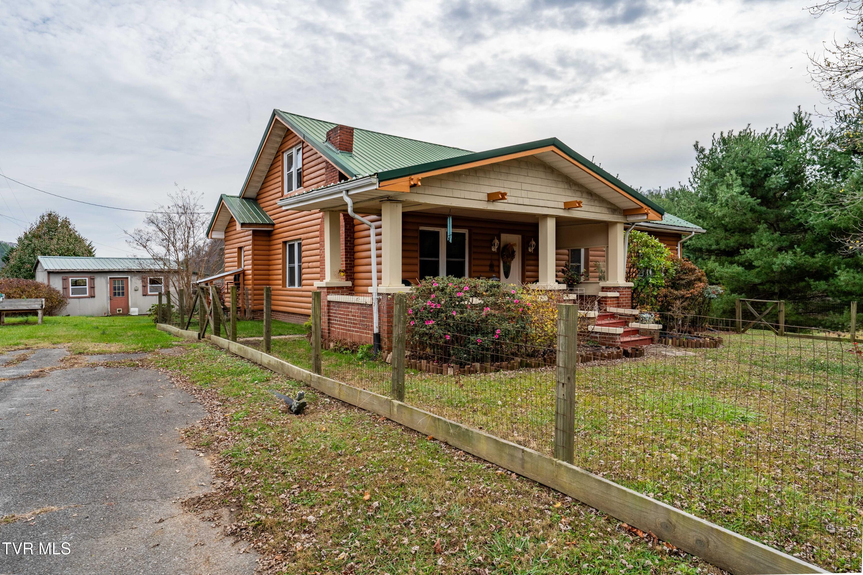 Image 4: 136 Church Street (4 of 57)