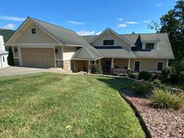 150 Holly Pointe