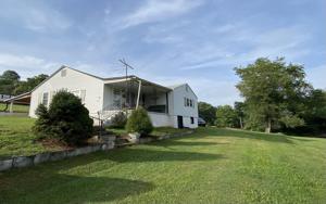 3391 Horseshoe Drive
