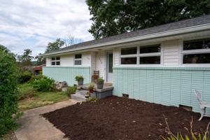 250 De Lee Drive