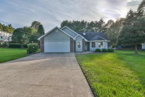 405 Woodberry Circle