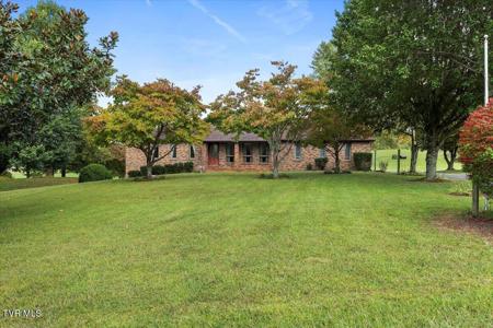 809 Vickars Road