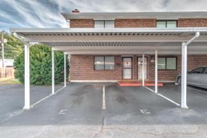 1591 Kenmore Drive