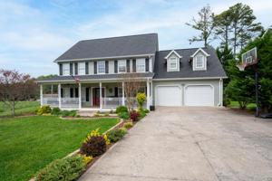 3805 Woodleaf Lane