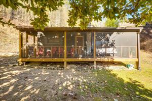120 Scenic View Drive