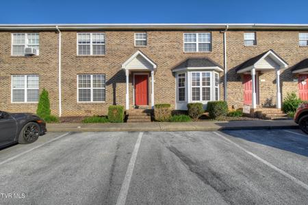 305 Waterford Court