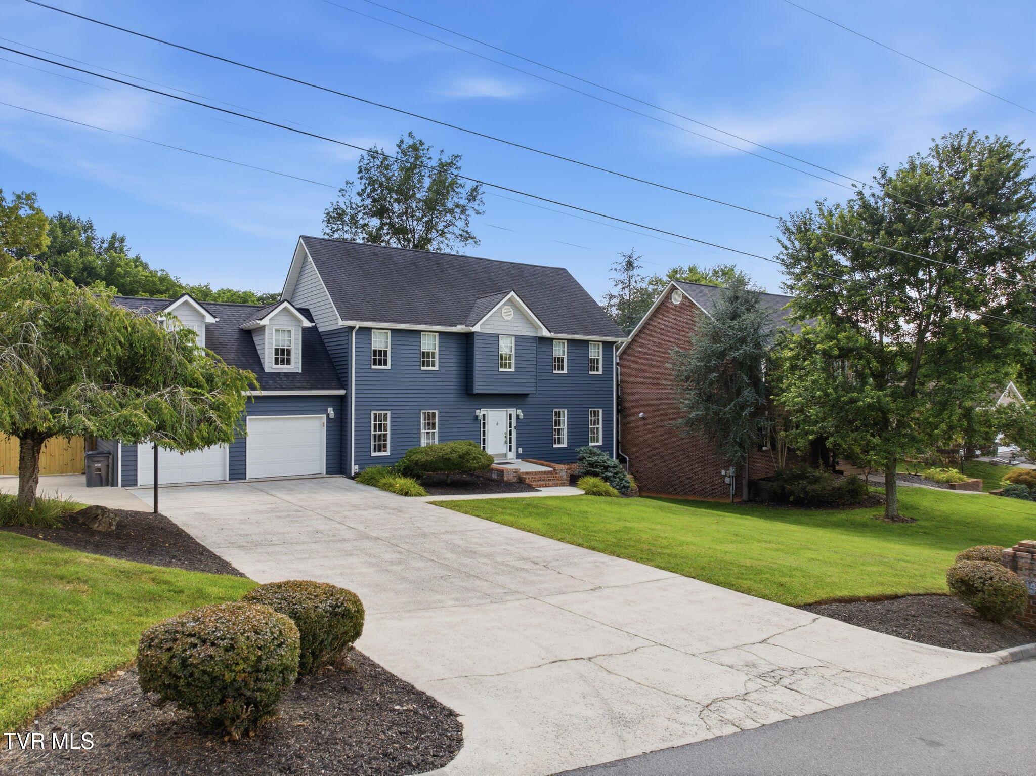 Image 2: 22-web-or-mls-002_JH 20260715-009