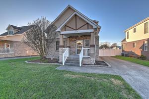 2233 Sherwood Road