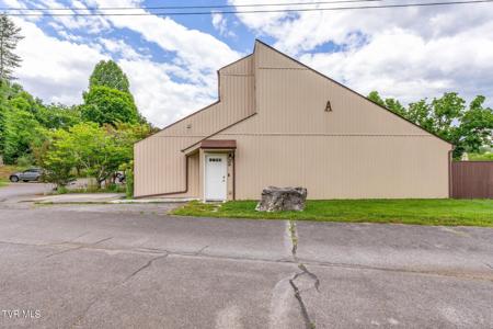780 Hamilton Road