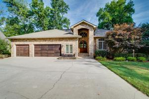 560 Baywood Drive