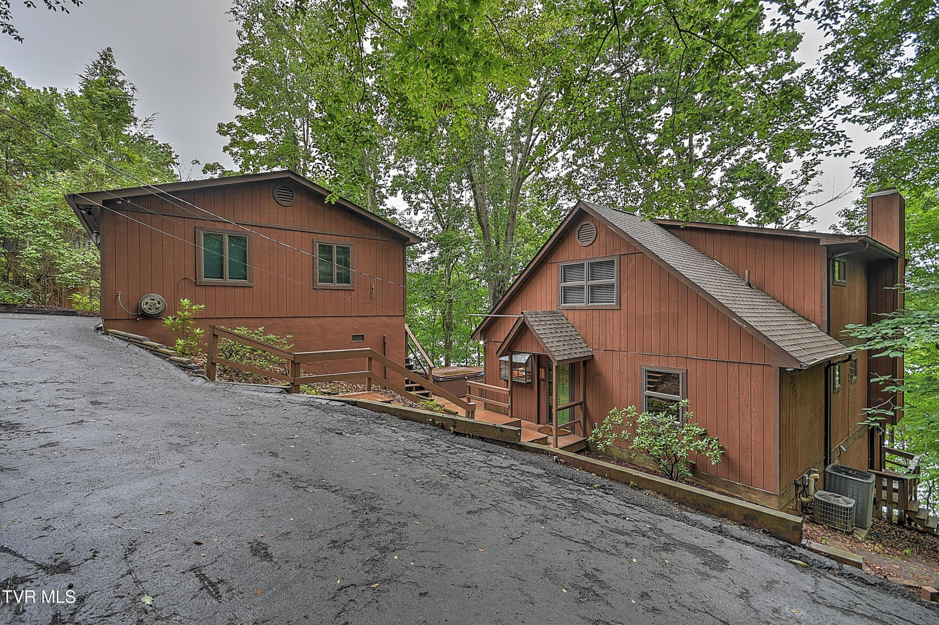 Image 3: 490 Hideaway ES-3
