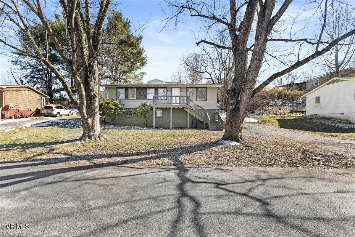 Image 3: 01-128A4093