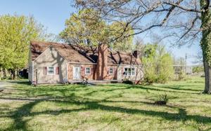 801 Austin Springs Road South