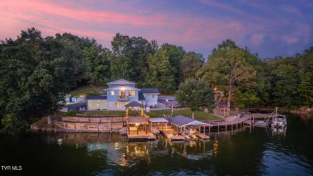 810 Sugar Hollow Road