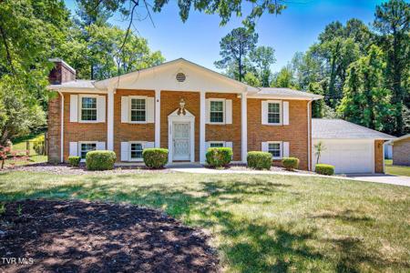 3608 Hazelnut Drive