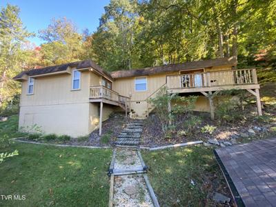 171 Hemlock Road