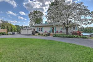 3733 Hemlock Park Drive