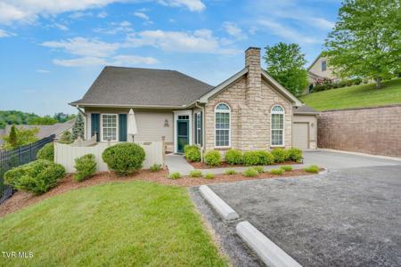 1710 Skyland Falls Court
