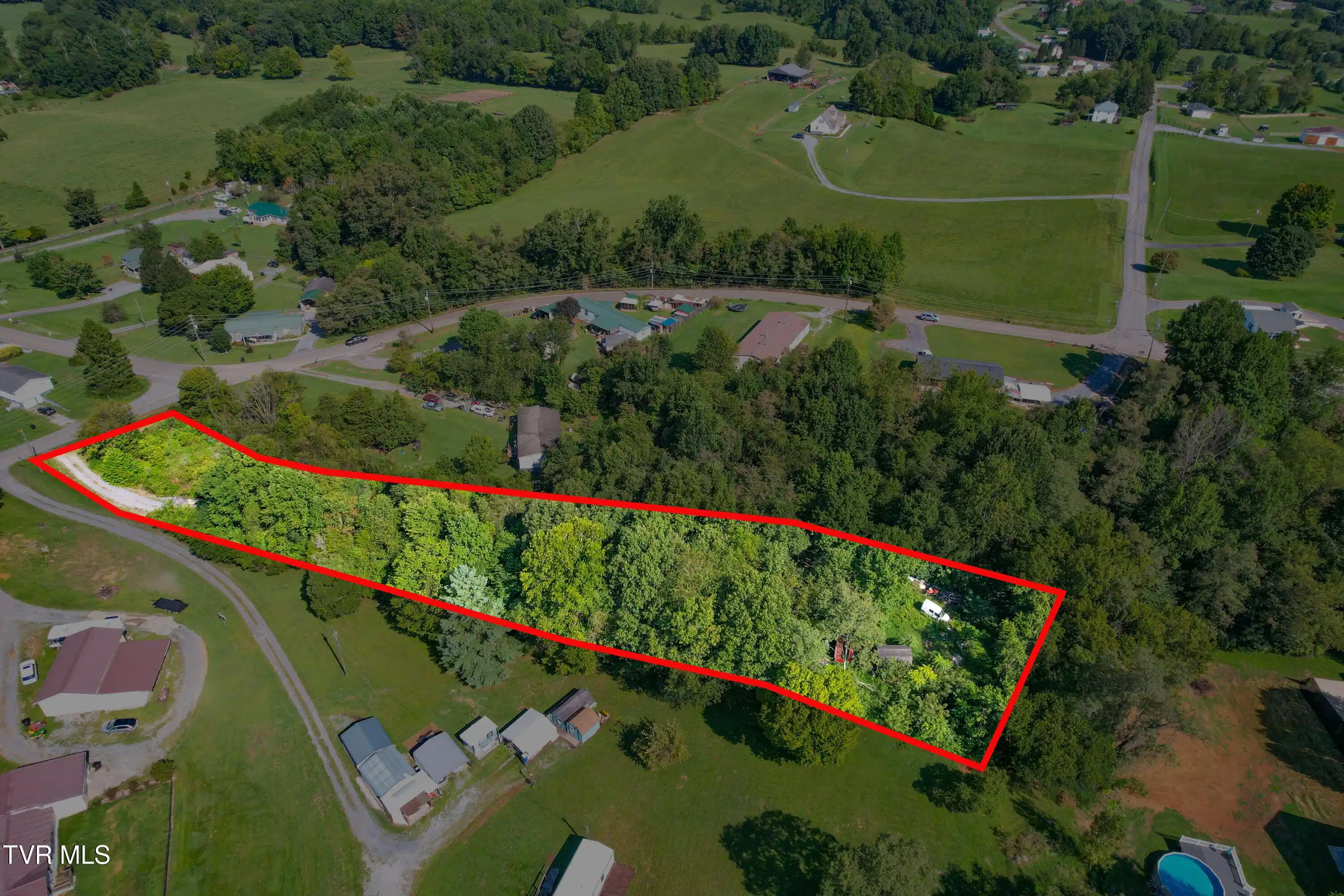 Image 1: 744 Ridge Rd_-27 outline 2