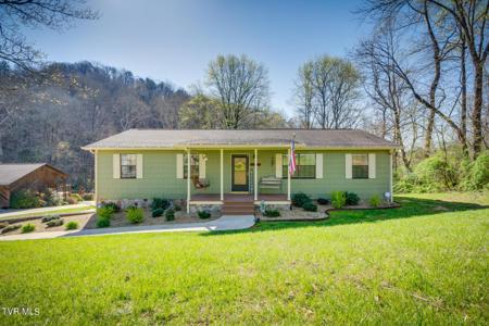 208 Lake Forest Road