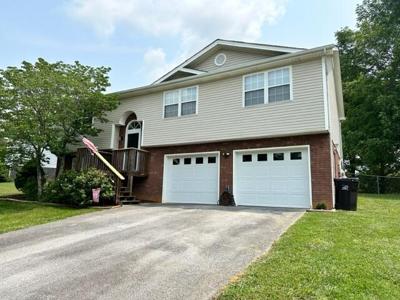 325 Center Drive