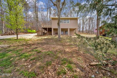 309 White Lane