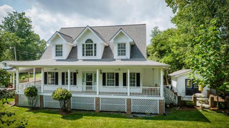 413 Light Street