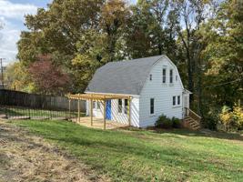 1627 Woodside Drive