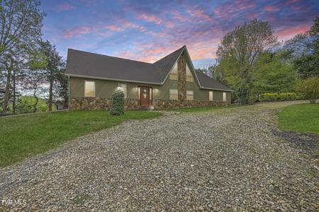 146 Jays Drive