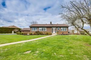 127 Lakeview Lane