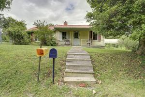 4214 Bluff City Highway