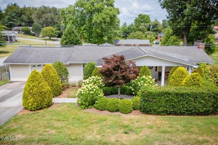 206 Tremont Lane