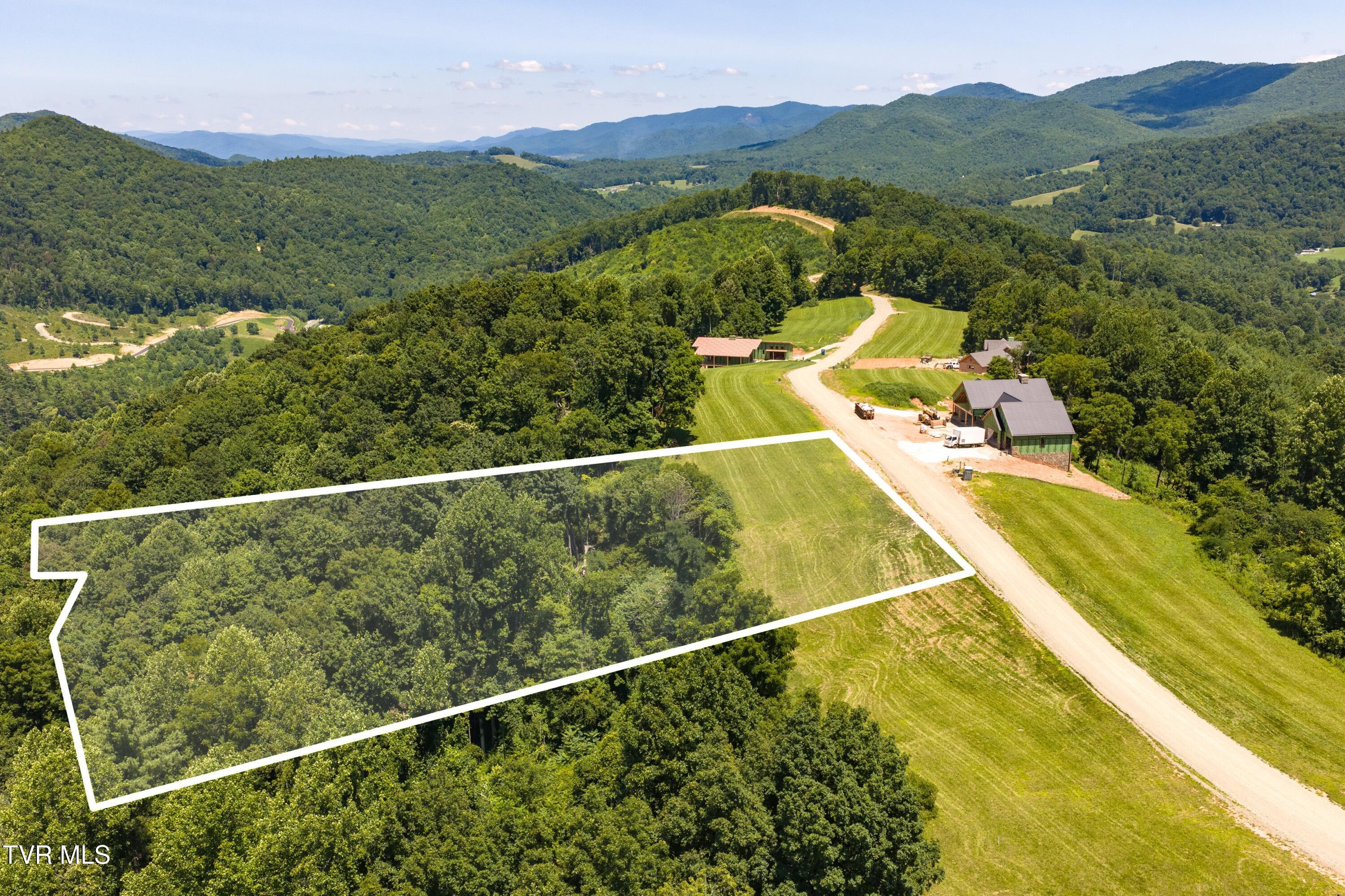 Image 3: 2-custom-DJI_20260715141652_0680_D