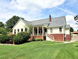 252 Lakeshore Circle