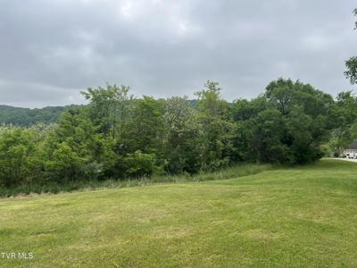 2207-2211 Valley Falls Ct