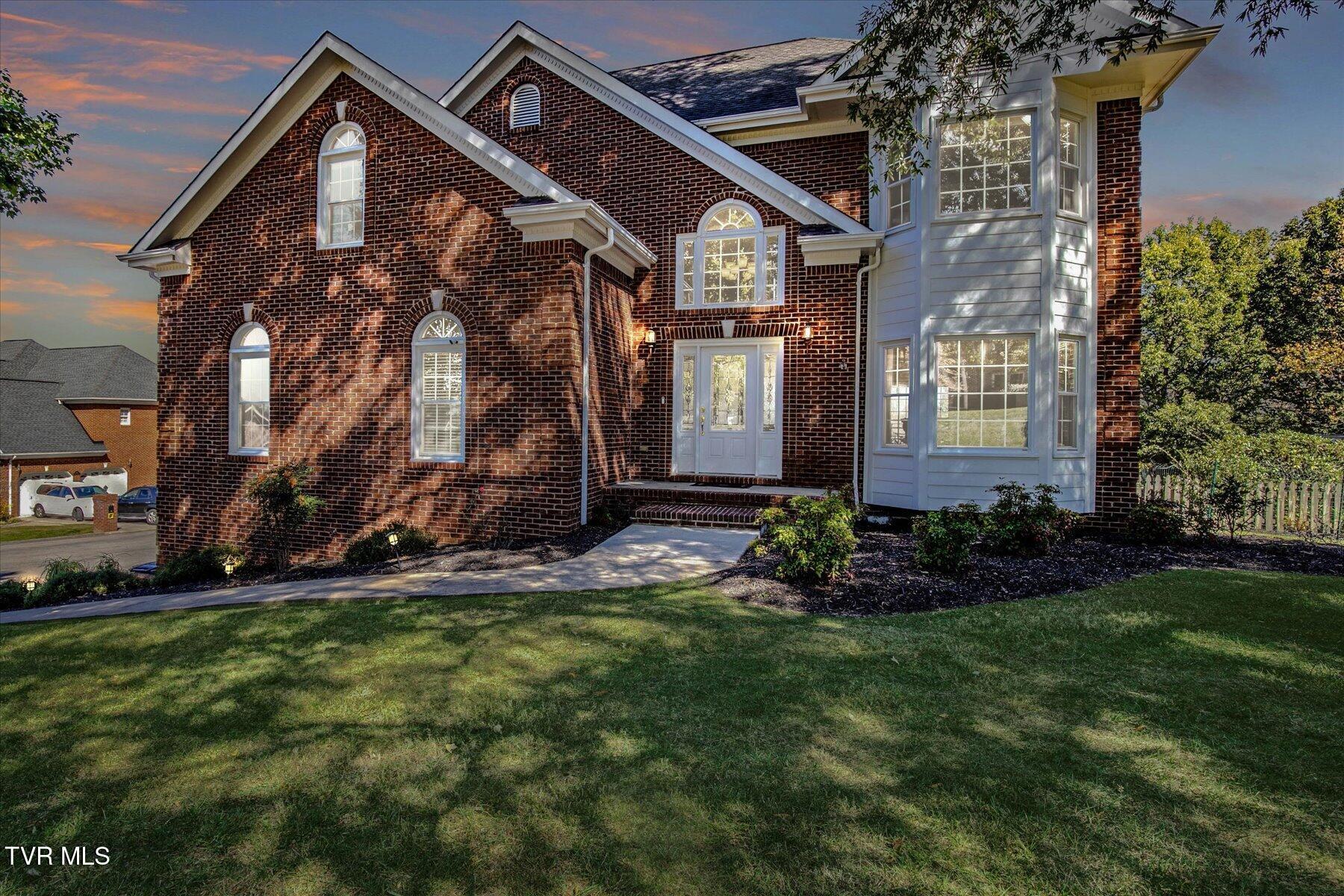 Image 2: 01-245 Park Ridge Ct