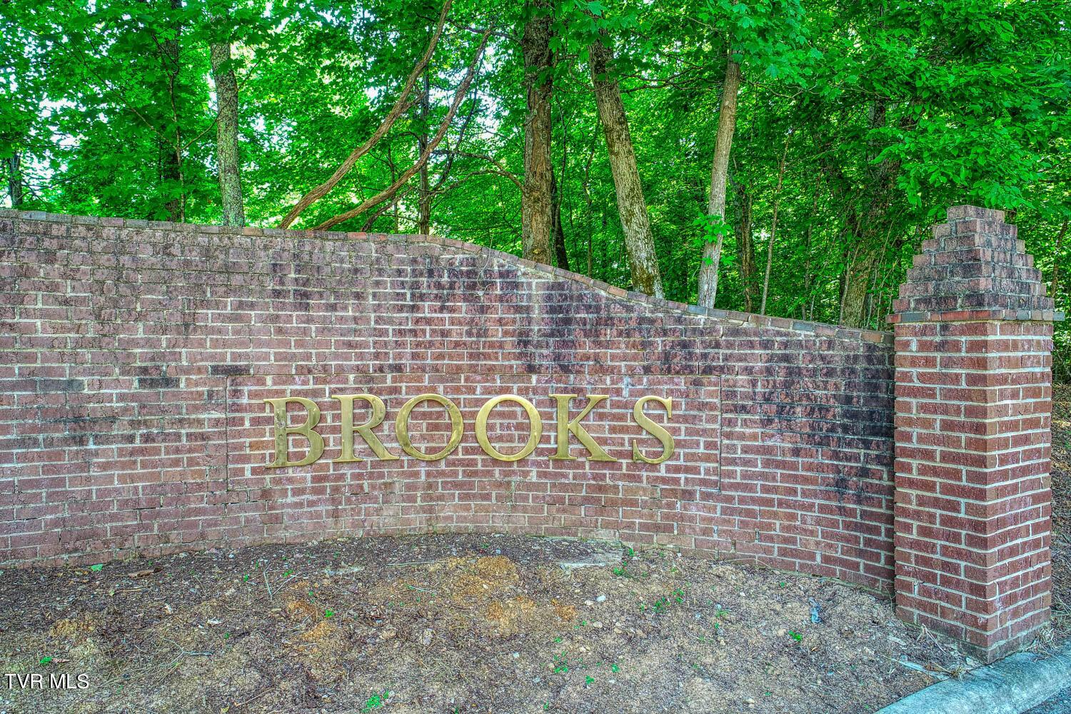 Image 1: Brooks Pt Entrance