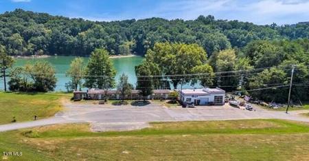 2271 Broadway Dr. Drive