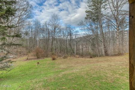 902 R D Campbell Road