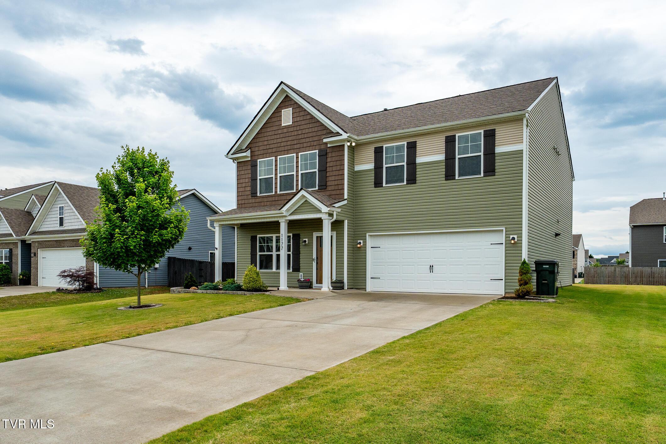 Image 2: 1177 Raccoon Lane (1 of 59)