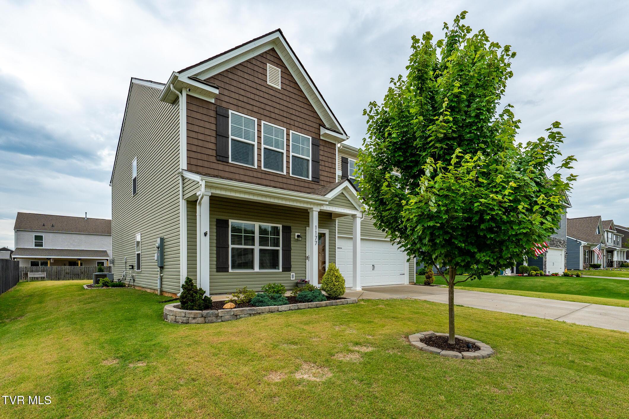 Image 3: 1177 Raccoon Lane (3 of 59)